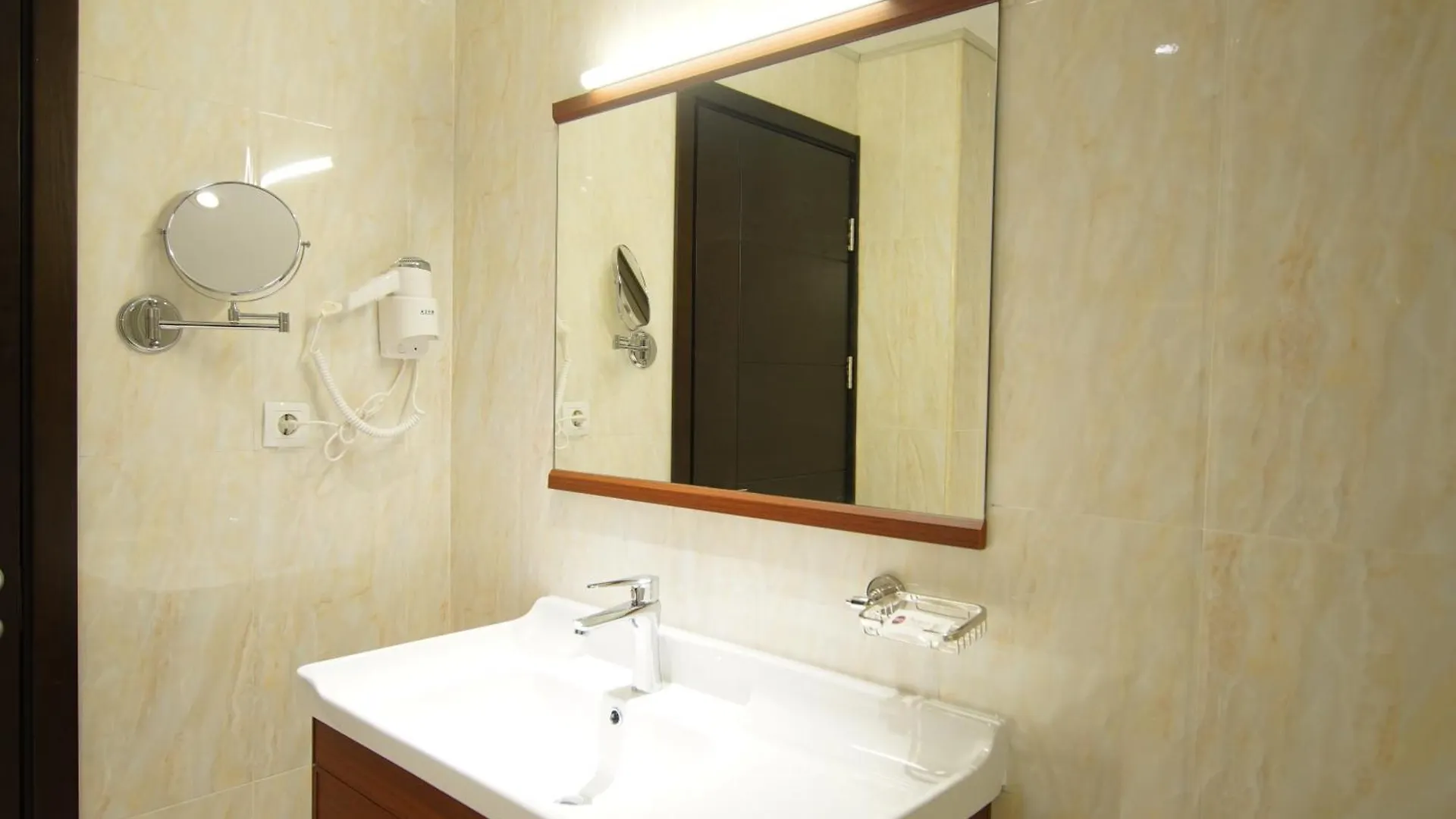 **** Hotel Best Western Premier Dynasty Addis Abeba Etiopia